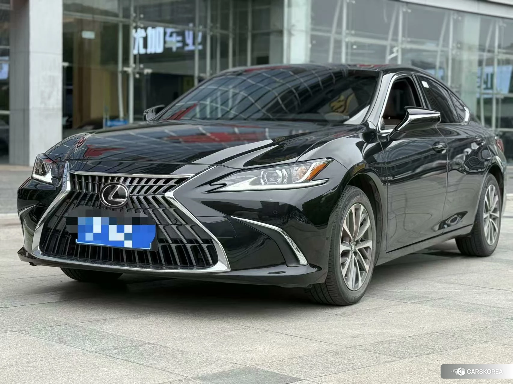 Lexus ES id 4515045 из Китая 10