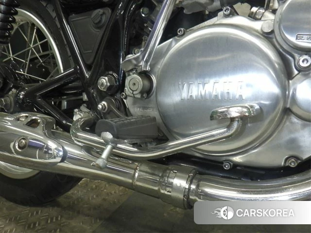 Yamaha SR400 id 3945456 из Японии 32