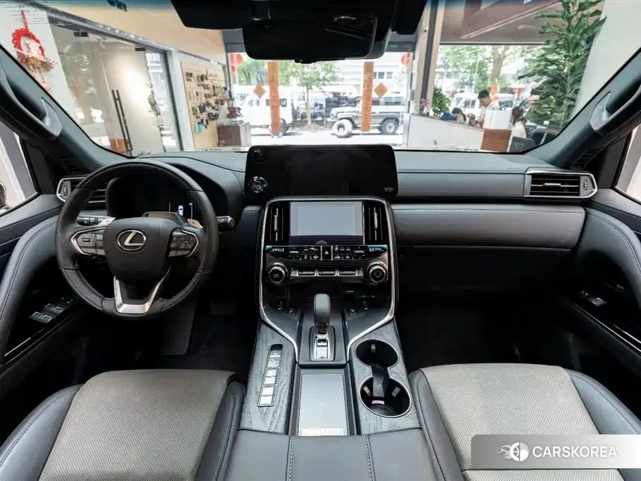 Lexus LX id 4565242 из Китая 21