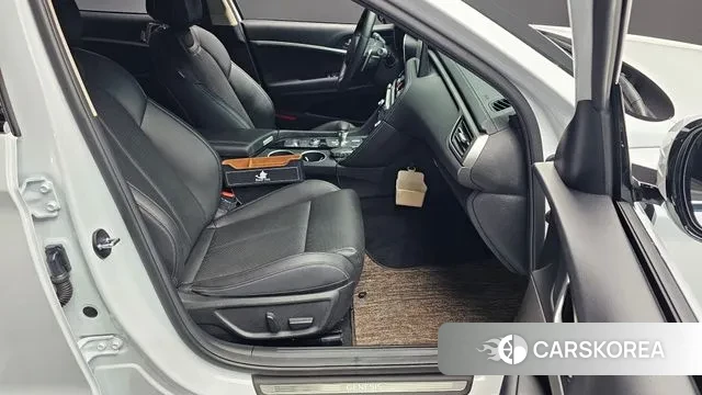 Genesis The New G70 id 3763410 из Кореи 20