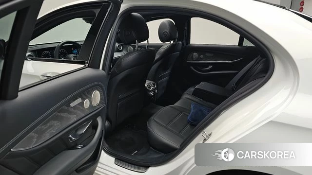 Mercedes-Benz E-Class W213 id 4223234 из Кореи 36