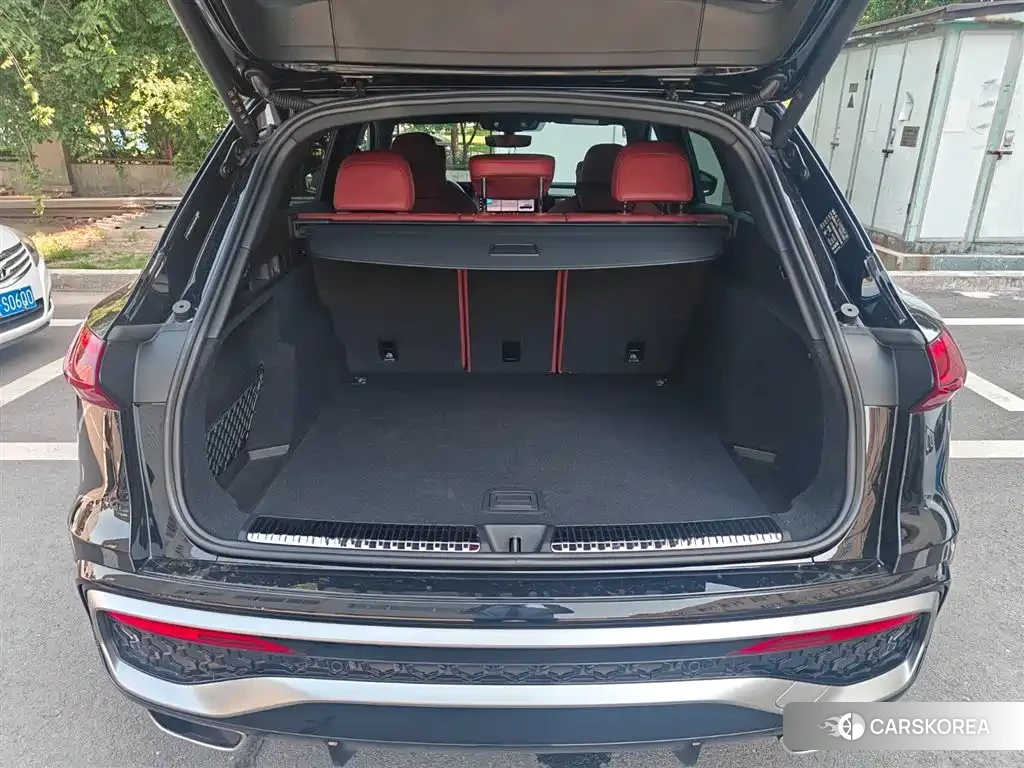 Audi Q5L id 4515566 из Китая 20