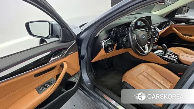 BMW 5 Series (G30) id 3000428 из Кореи 20