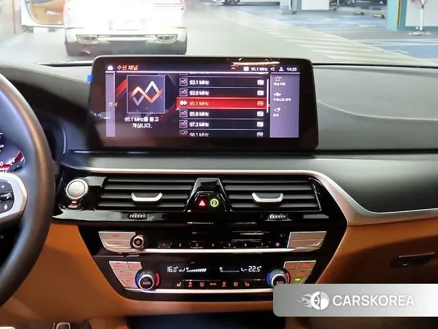 BMW 5 Series (G30) id 3442523 из Кореи 19