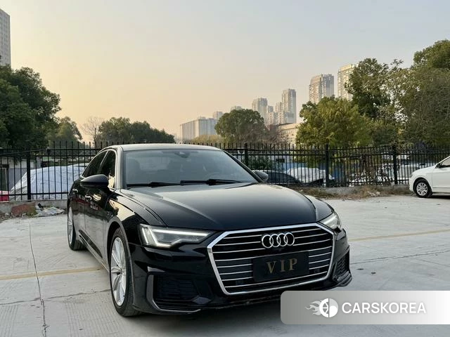 Audi A6L id 4256723 из Китая 17