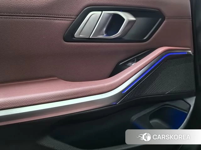 BMW 3 series id 4271674 из Китая 17