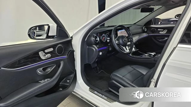 Mercedes-Benz E-Class W213 id 4496540 из Кореи 32