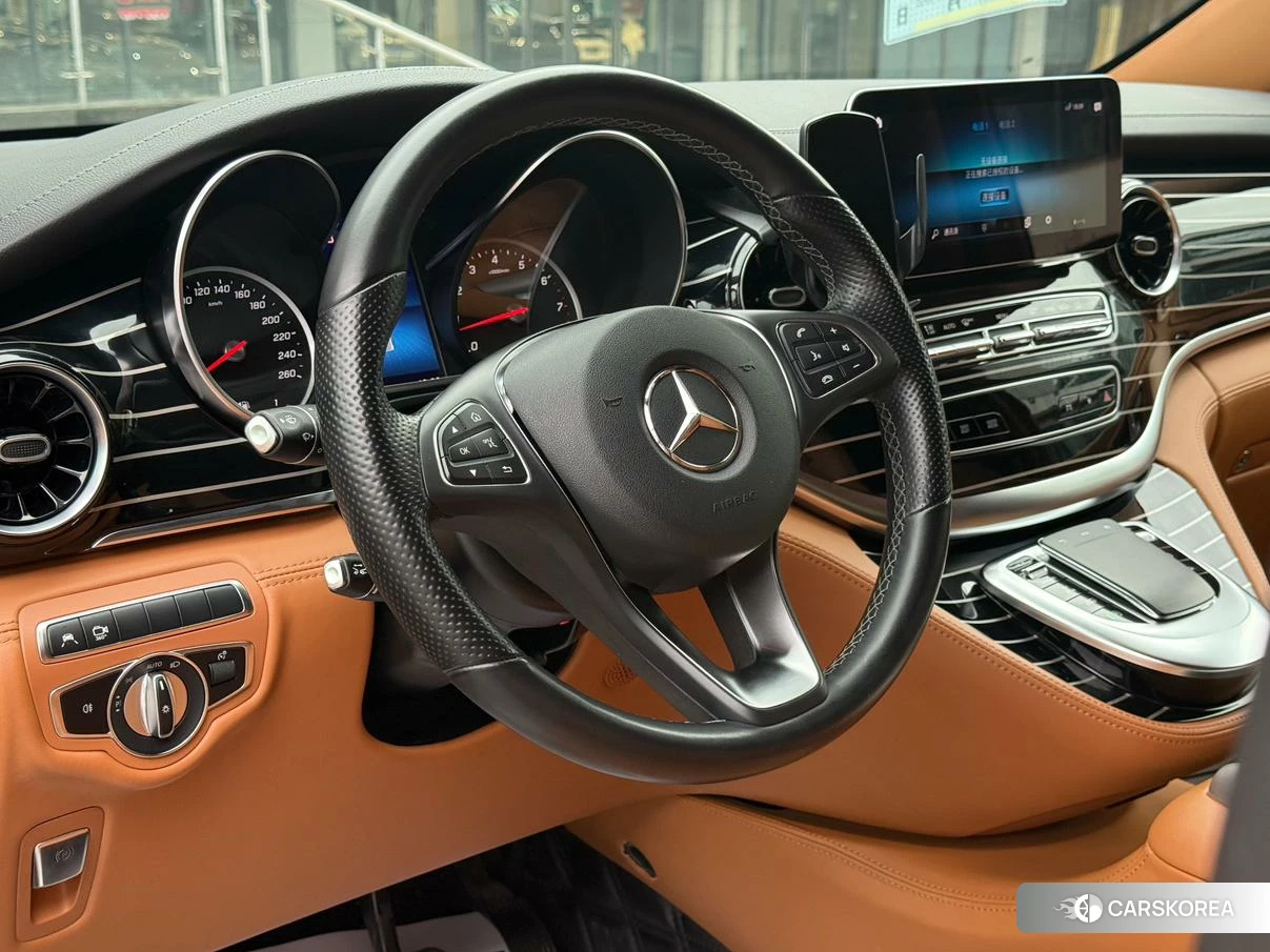 Mercedes-Benz V-class id 4504843 из Китая 22