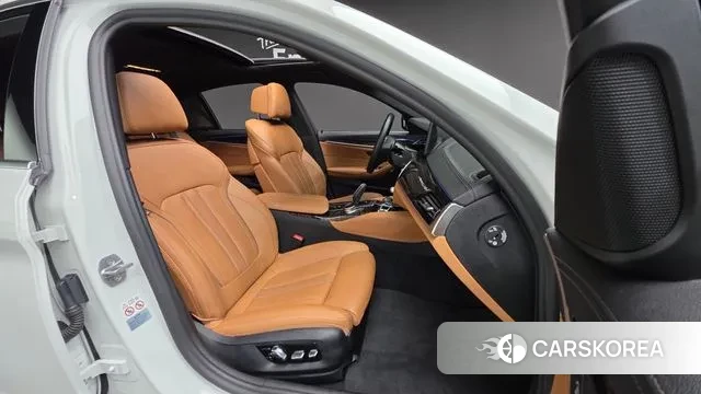 BMW 5 Series (G30) id 3032840 из Кореи 20