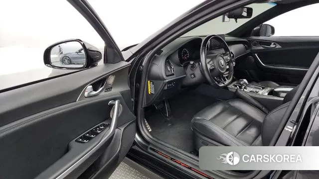 Kia Stinger id 3045228 из Кореи 20