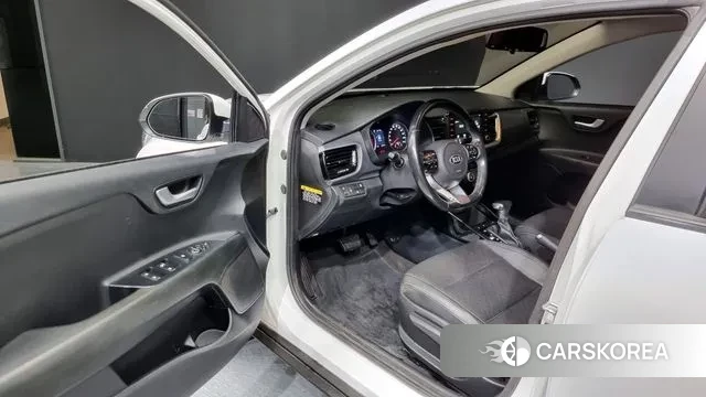 Kia Stonic id 3038554 из Кореи 20