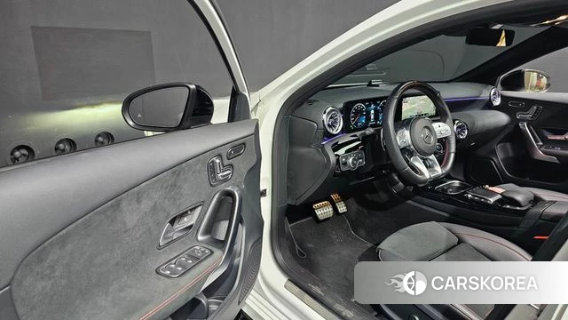 Mercedes-Benz A-Class W177 id 4640979 из Кореи 30