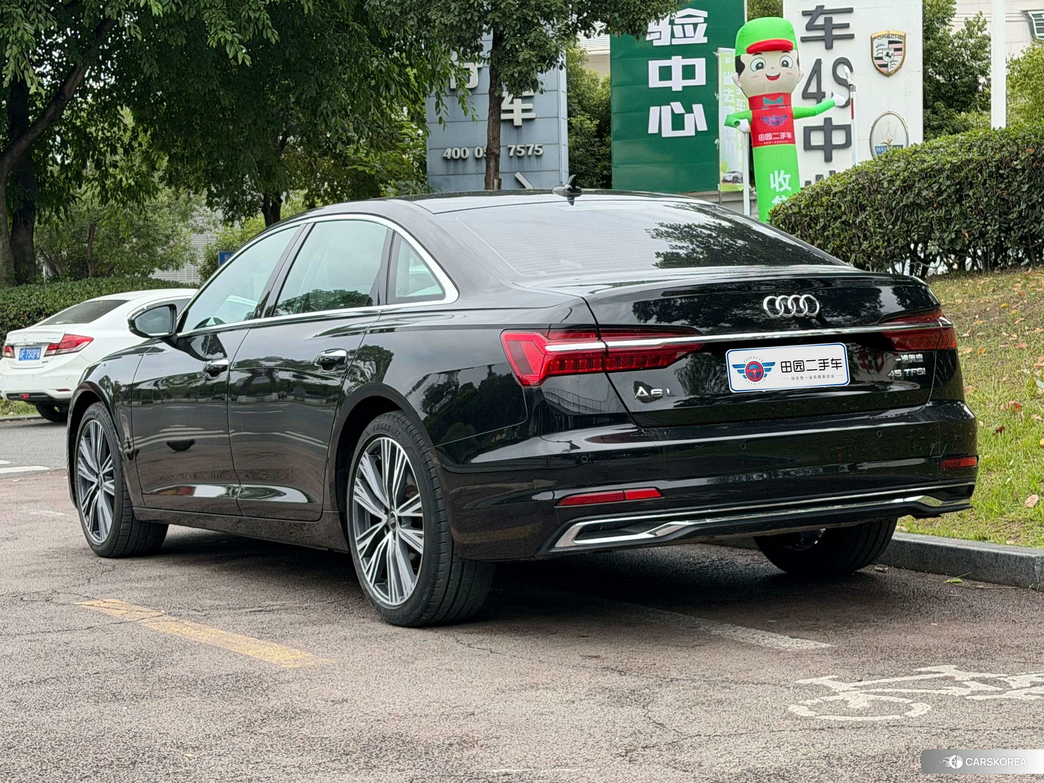 Audi A6L id 4454124 из Китая 13
