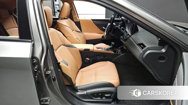 Lexus ES300h 7th generation id 3585606 из Кореи 20