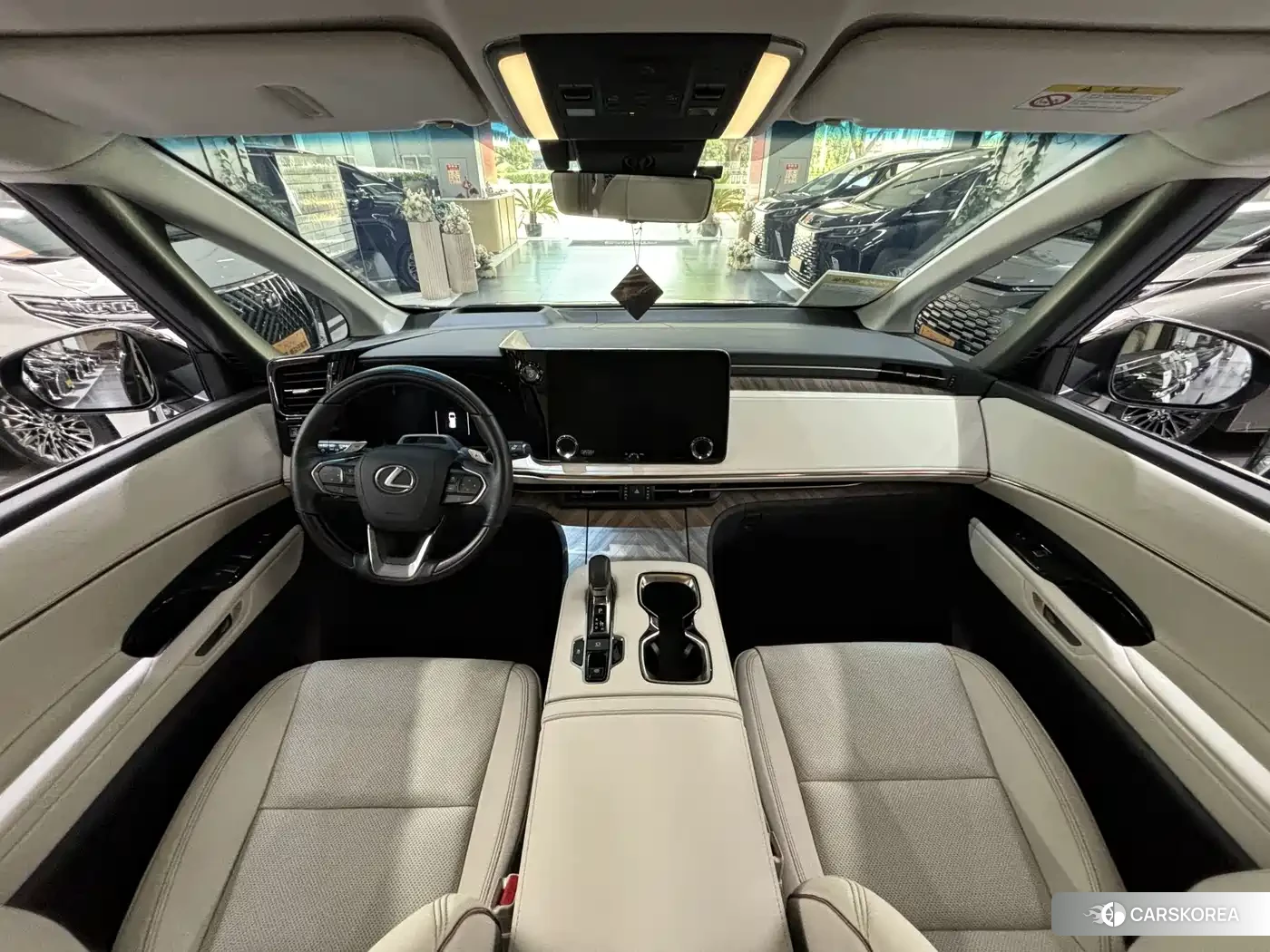 Lexus LM id 4674267 из Китая 17