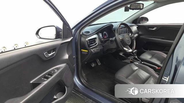 Kia Stonic id 4345789 из Кореи 30