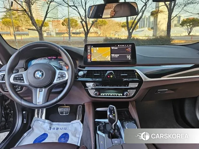 BMW 5 Series (G30) id 3591399 из Кореи 20