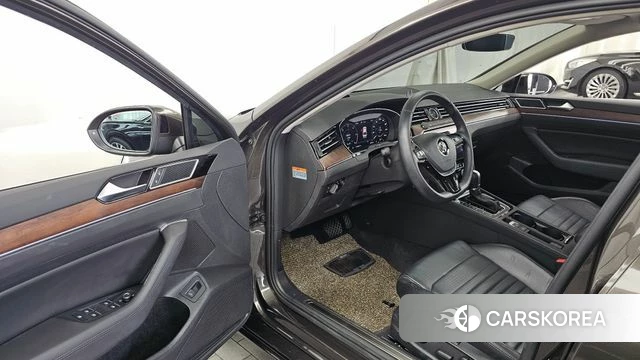 Volkswagen Passat GT (B8) id 4596182 из Кореи 31