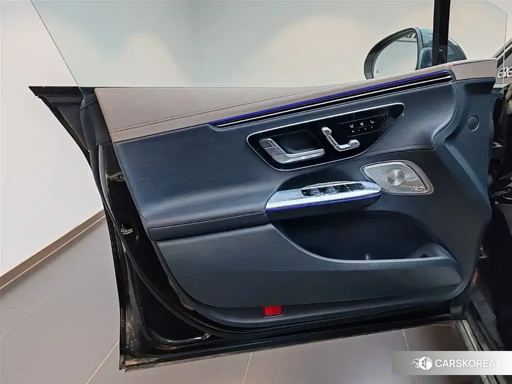 Mercedes-Benz EQE id 4589145 из Китая 16