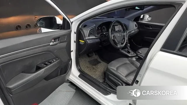 Hyundai Avante AD id 3737310 из Кореи 20