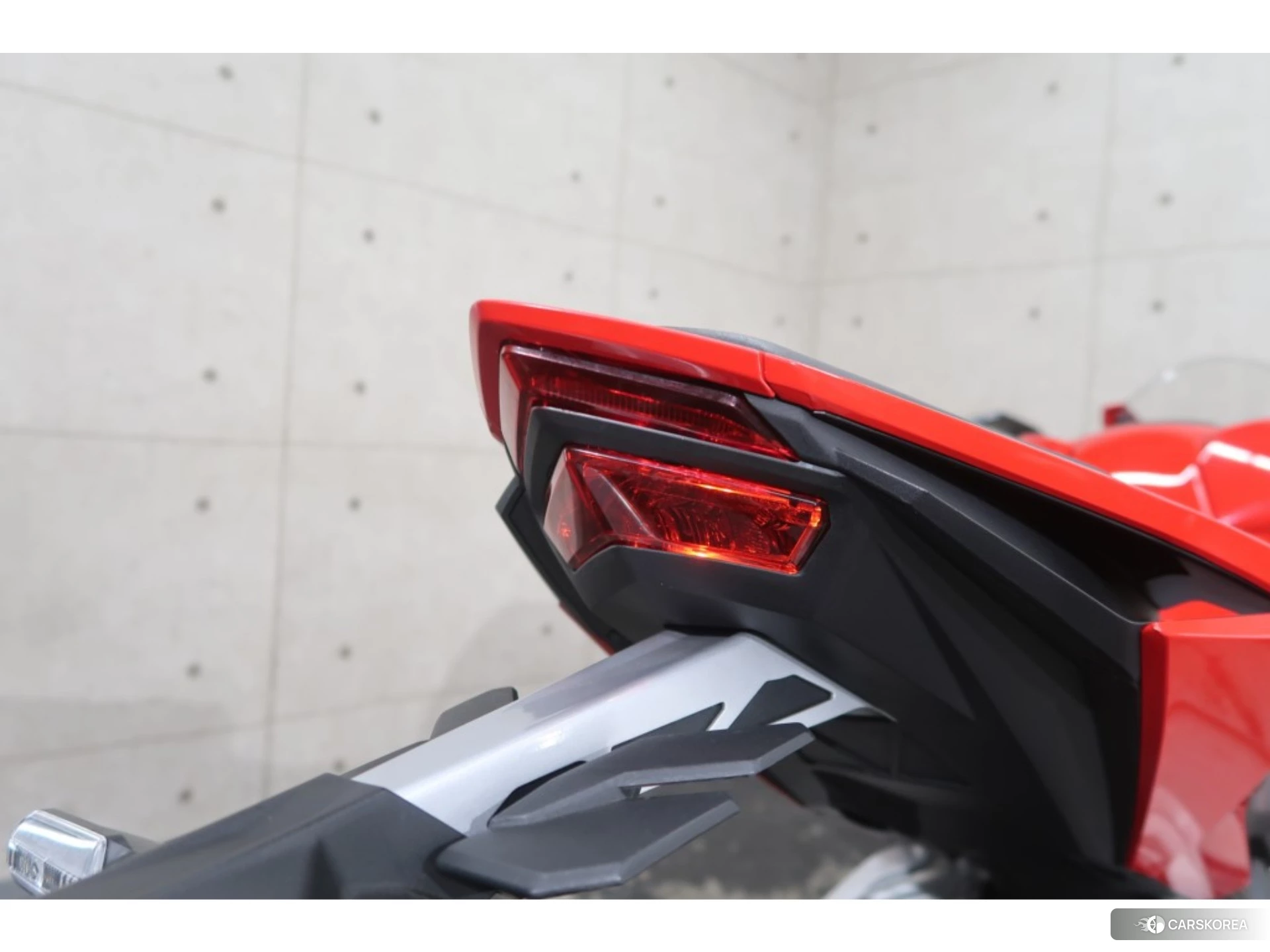 Honda CBR250RR id 4379985 из Японии 30