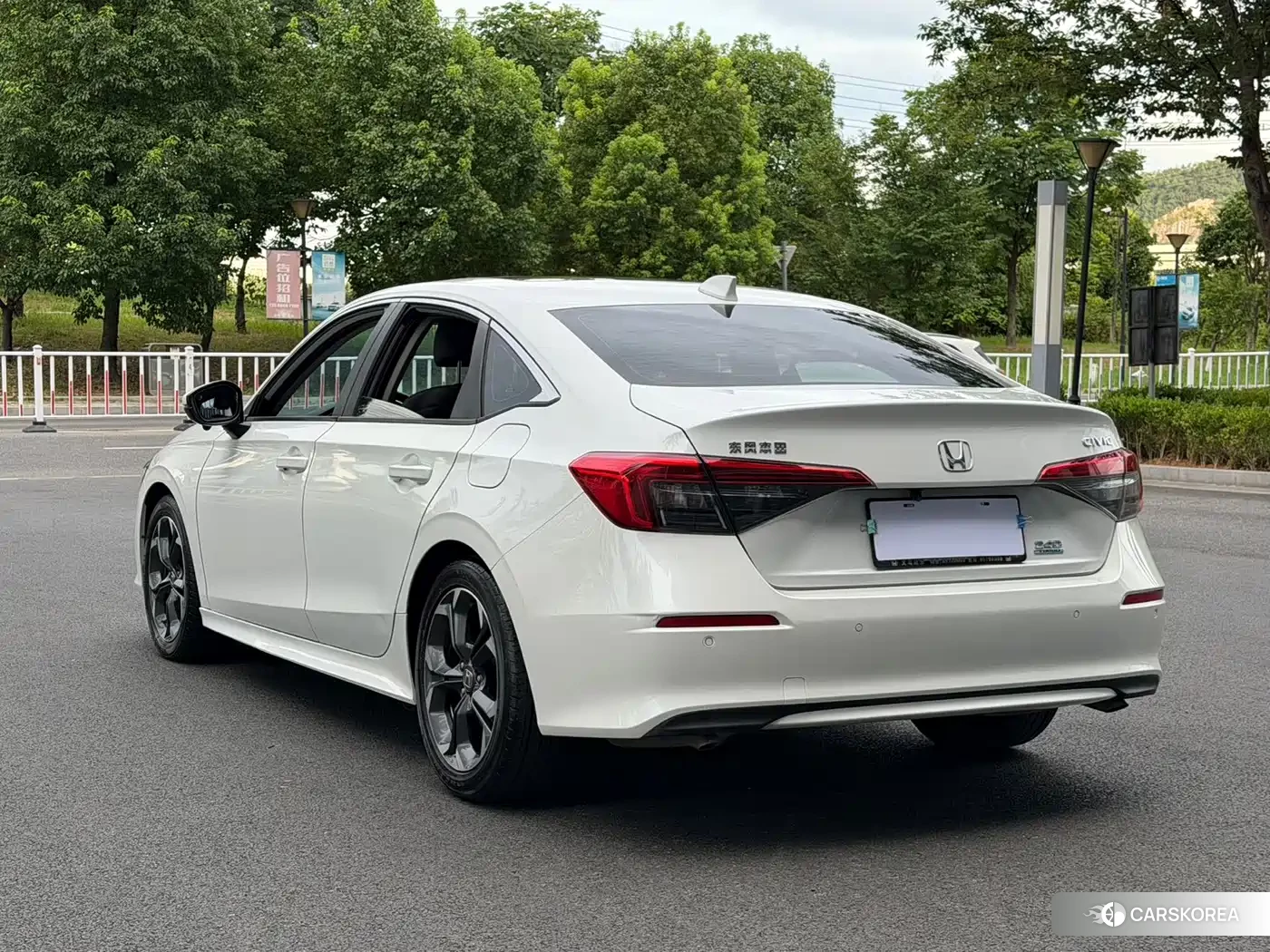 Honda Civic id 4659762 из Китая 16