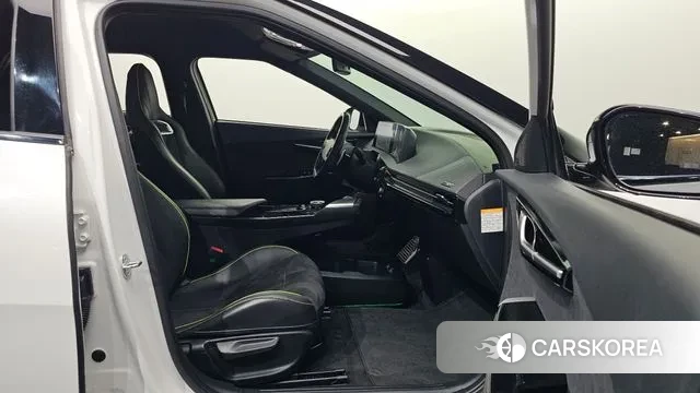 Kia EV6 id 3716416 из Кореи 21