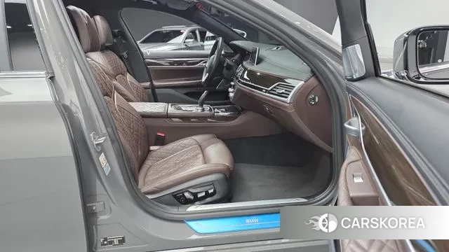 BMW 7 Series (G11) id 3383929 из Кореи 20