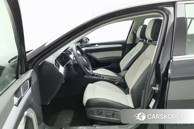 Volkswagen Magotan id 4307120 из Китая 24