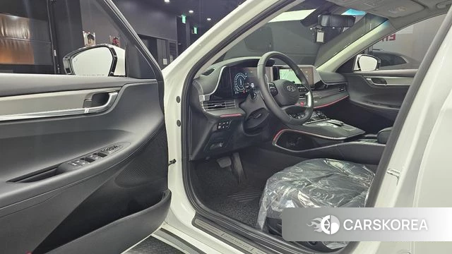 Hyundai The New Grandeur IG Hybrid id 4389256 из Кореи 32