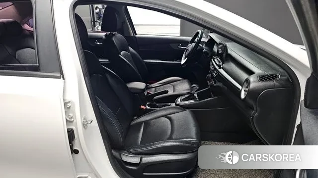 Kia Come New K3 id 3687379 из Кореи 20