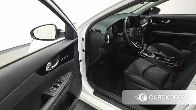 Kia The New K3 2nd generation id 4423221 из Кореи 34