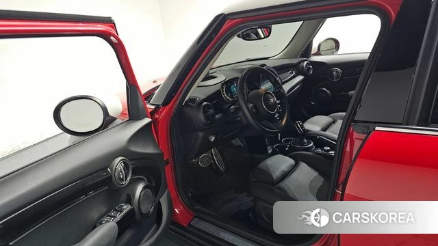 Mini Cooper id 4871596 из Кореи 33
