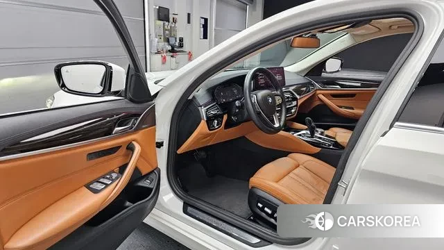 BMW 5 Series (G30) id 3645322 из Кореи 20