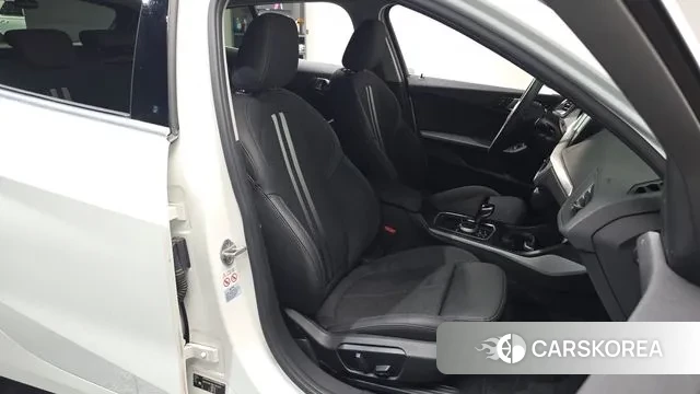 BMW 1 Series (F40) id 3044806 из Кореи 20