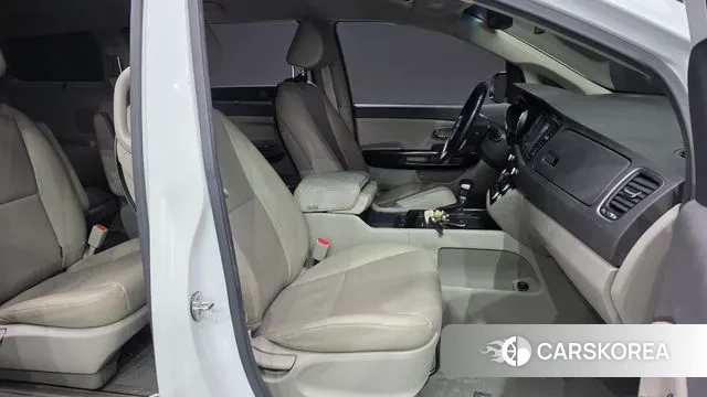 Kia All New Carnival id 3714161 из Кореи 20