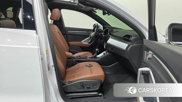 Audi Q3 (F3) id 4656605 из Кореи 31
