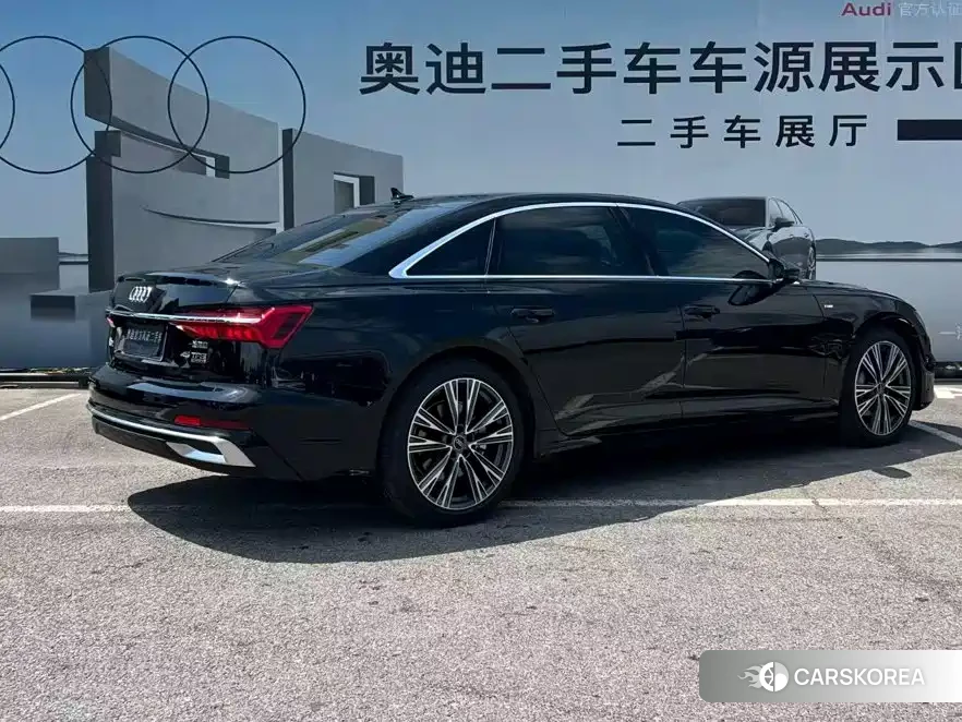 Audi A6L id 4607048 из Китая 14