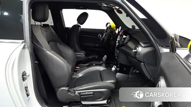 Mini Cooper Electric id 3777274 из Кореи 20