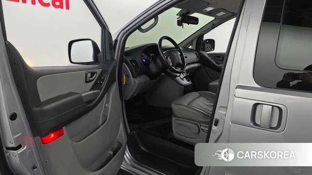 Hyundai The New Grand Starex id 4196186 из Кореи 20