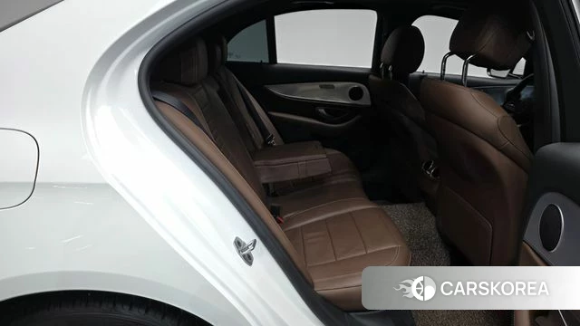 Mercedes-Benz E-Class W213 id 3916696 из Кореи 20