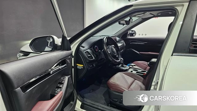 Kia Seltos id 4604829 из Кореи 30