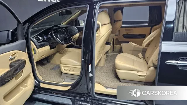 Kia The New Carnival id 3004438 из Кореи 20