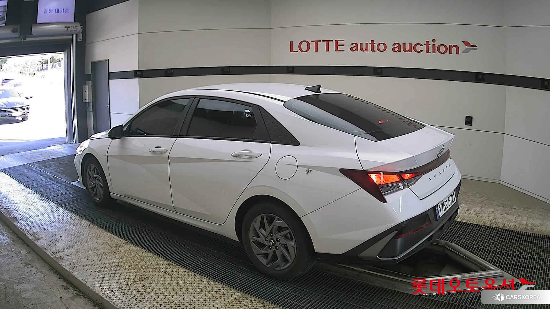Hyundai Avante id 4296739 из Кореи 38