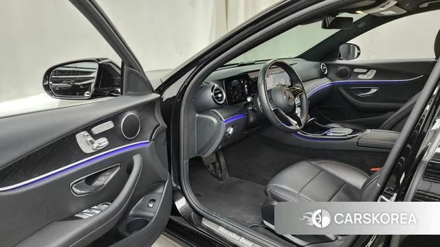 Mercedes-Benz E-Class W213 id 4360632 из Кореи 32