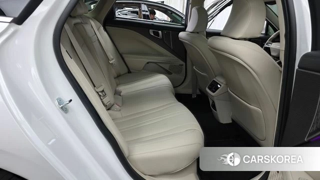 Kia The New K8 Hybrid id 4834100 из Кореи 36