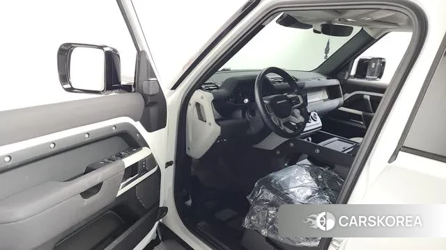 Land Rover Defender (L663) id 3740717 из Кореи 20