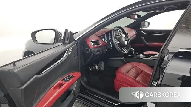 Maserati Ghibli id 3095744 из Кореи 20