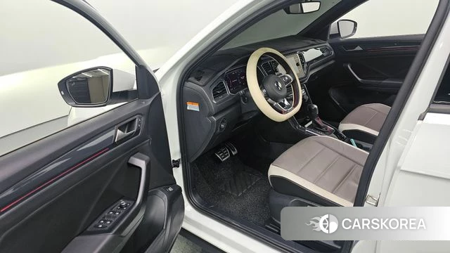 Volkswagen T-Roc id 4855389 из Кореи 30