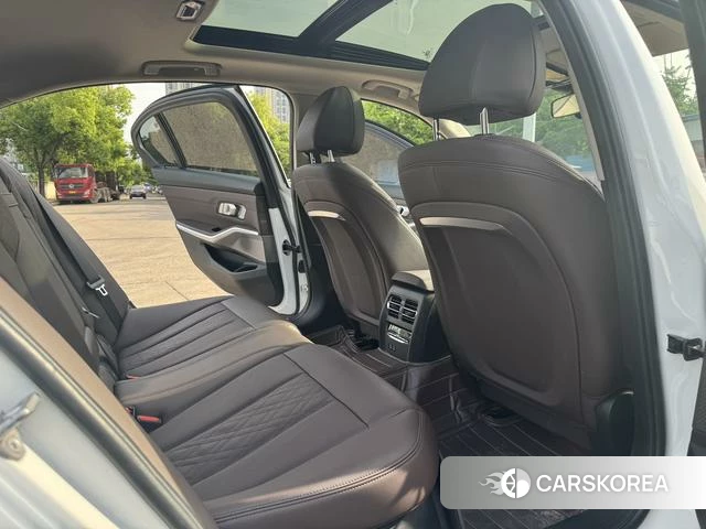 BMW i3 id 4307209 из Китая 17